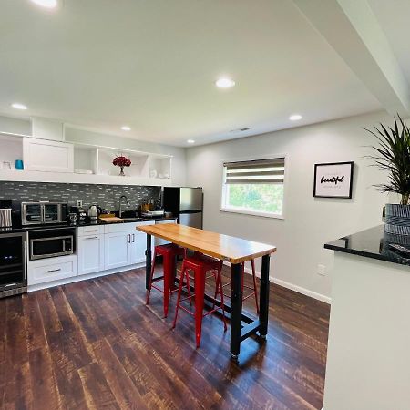 Sonsak - Unit 1 Apartment ชาร์ลอตต์สวิลล์ ภายนอก รูปภาพ